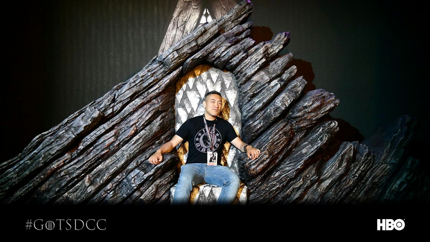 Comic Con 2017, on the Dragonstone throne